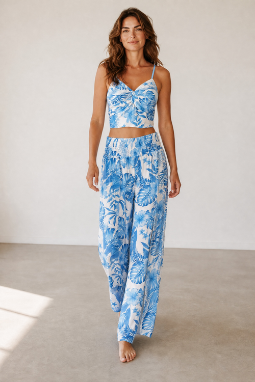 Compleu de vară damă alb cu imprimeu floral albastru și pantaloni Palazzo cu șliț lateral
