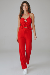 Compleu roșu de vară – top sexy și pantaloni din material creponat