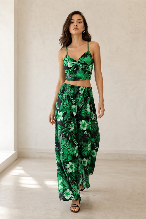 Compleu damă de vară negru cu imprimeu floral verde – top elegant și pantaloni Palazzo cu despicătură laterală
