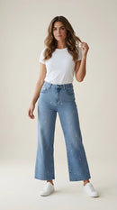 Blugi damă evazați cu talie înaltă și cristale decorative, model fluturi, denim albastru deschis, stil trendy y2k