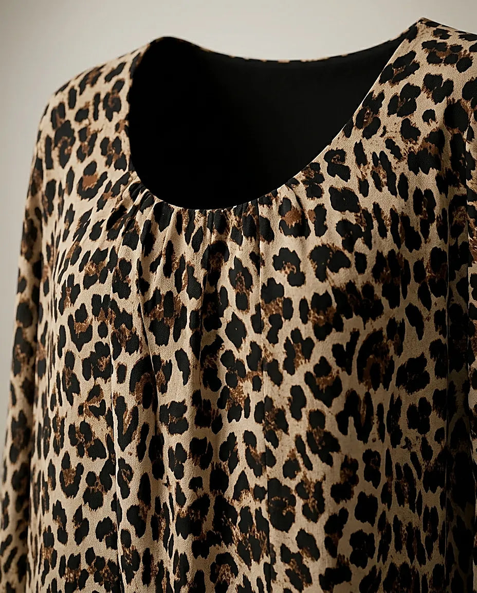 Bluză damă elegantă cu imprimeu leopard print, mâneci lungi cu noduri la manșete, decolteu rotund, stil casual-chic