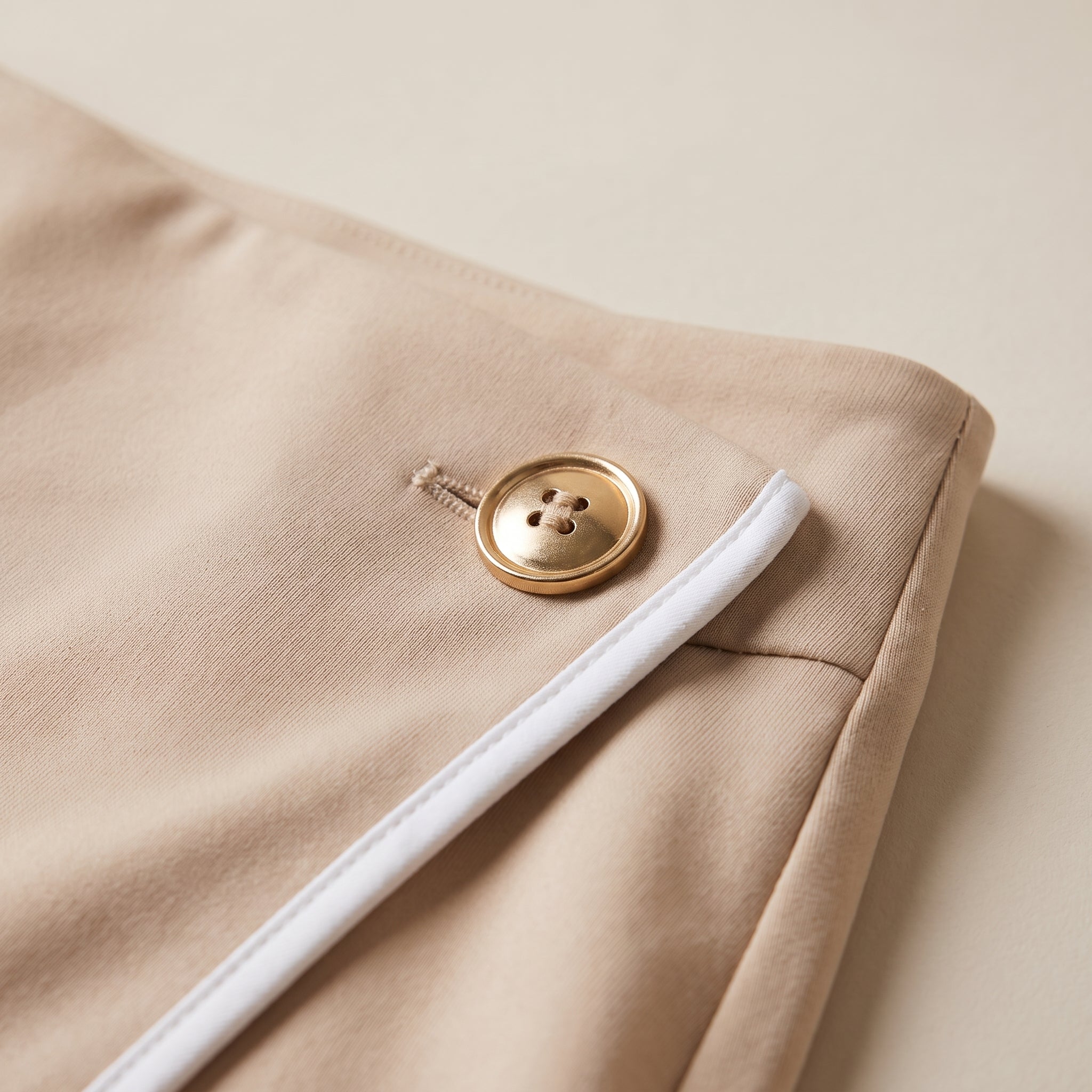 Fustă-pantaloni mini asimetrică bej — detail_constructie