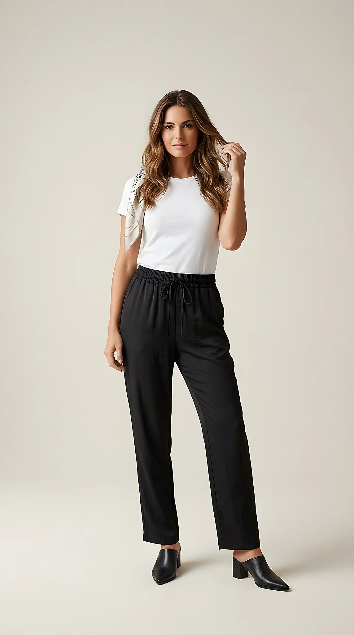 Pantaloni negri de damă cu talie elastică și șnur, croială dreaptă, lejeri și eleganți, perfecți pentru ținute casual-chic
