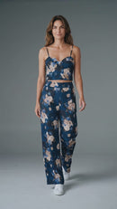Compleu damă bleumarin cu imprimeu floral bej – Top și pantaloni lungi