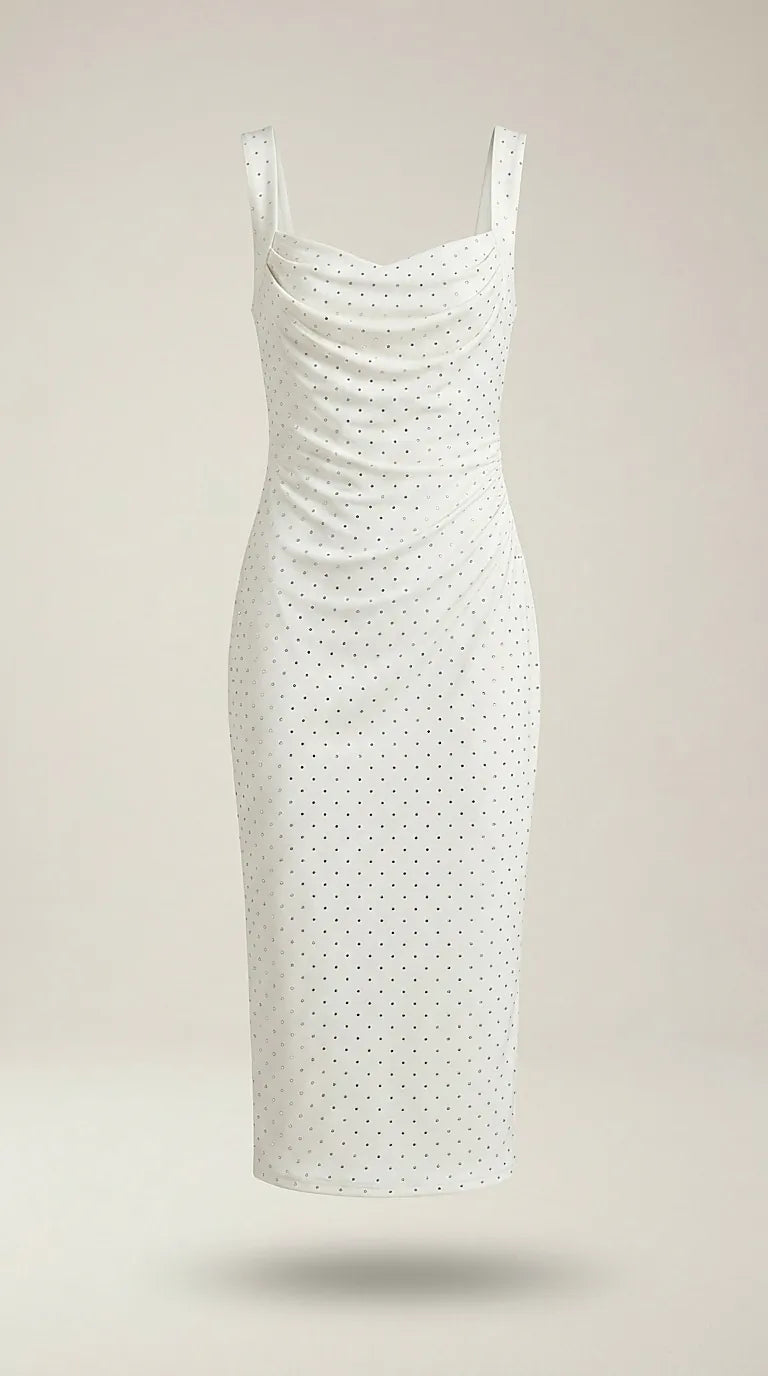 Rochie albă midi sport-casual, material striat elastic cu decolteu drapat și bretele late, ornamentată cu cristale discrete