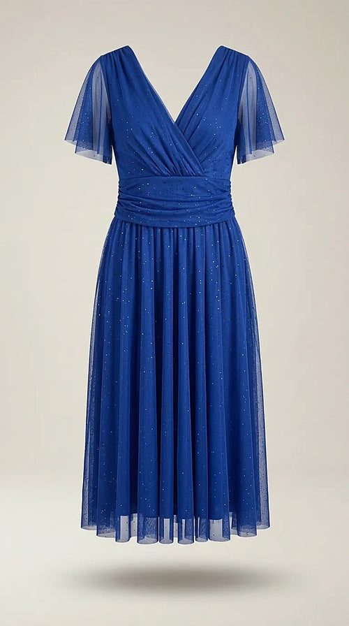 Rochie elegantă de ocazie albastru regal cu sclipici, lungime medie, decolteu în v și mâneci fluture
