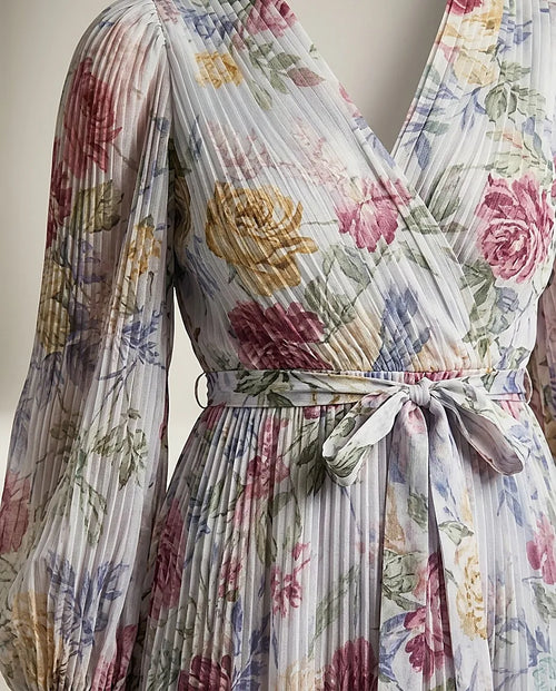 Rochie elegantă midi petrecută din voal plisat cu imprimeu floral vintage, mâneci bufante și cordon în talie