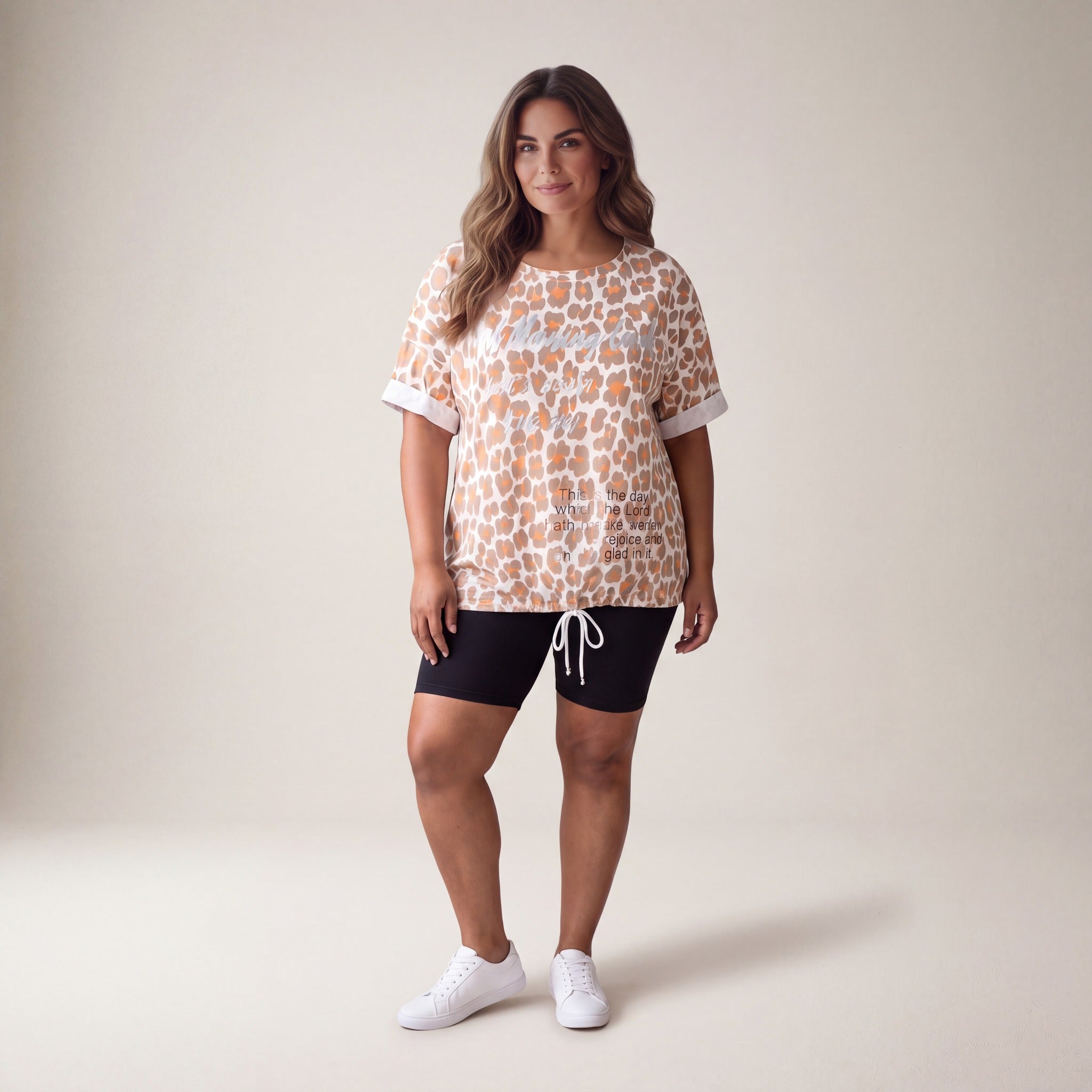 Set 2 piese cu imprimeu leopard — purtat, din față