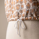 Set 2 piese cu imprimeu leopard — detaliu material