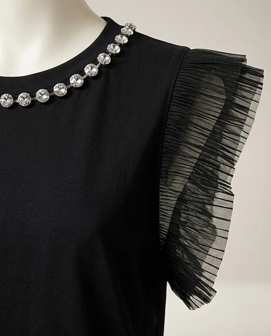 Top negru de damă cu mâneci volanate din tulle și guler decorat cu pietre strass, tricou elegant de bumbac