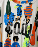 Tricou alb damă cu imprimeu artistic multicolor 'fashion people' și text 'just be cool' cu aplicații de strasuri