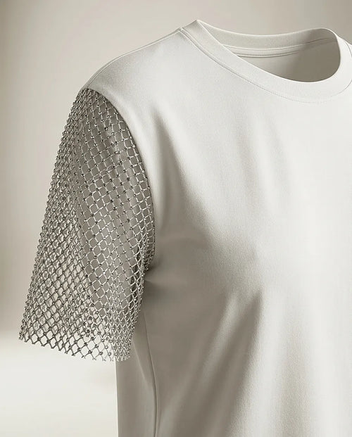 Tricou alb de damă cu mâneci scurte din plasă cu strasuri, bluză elegantă și casual-chic cu detalii strălucitoare