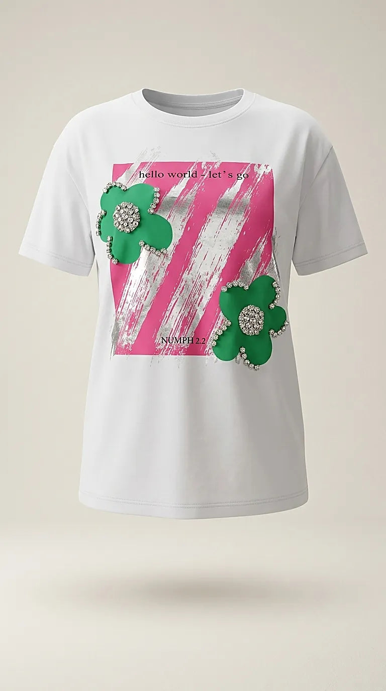 Tricou alb de damă din bumbac cu imprimeu abstract roz-argintiu și aplicații florale 3d cu cristale | Mira Style
