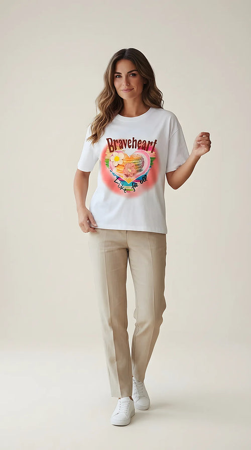 Tricou alb de damă din bumbac cu imprimeu colorat 'braveheart', aplicații flori 3d și mesaj 'like for all', stil casual modern