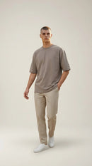 Tricou bărbătesc oversized din bumbac premium pepper & mint, culoare taupe, cu guler rotund și croială lejeră
