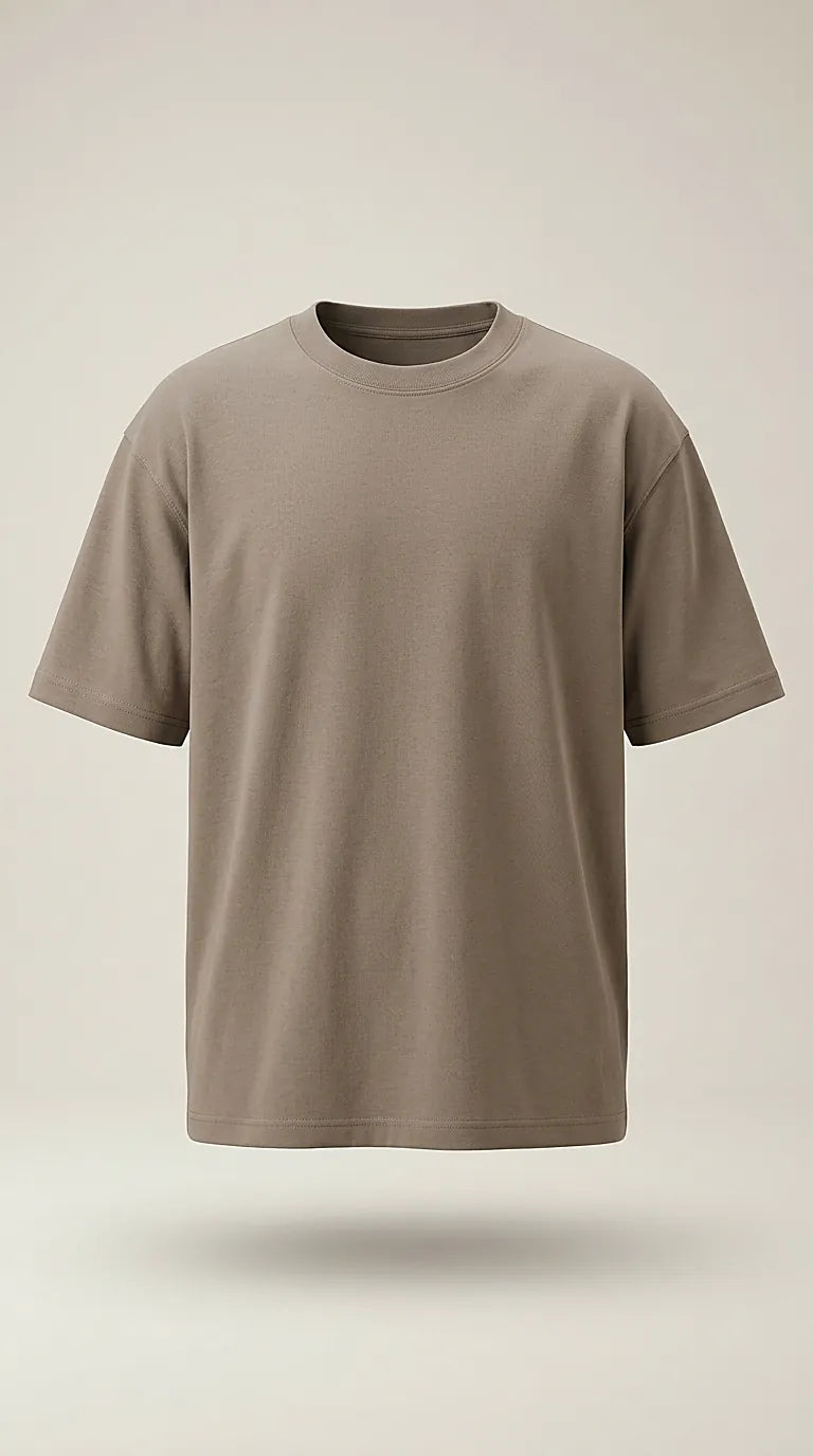 Tricou bărbătesc oversized din bumbac premium pepper & mint, culoare taupe, cu guler rotund și croială lejeră | Mira Style
