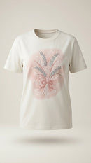 Tricou damă alb din bumbac cu imprimeu buchet floral roz și detalii cu sclipici, stil casual-chic