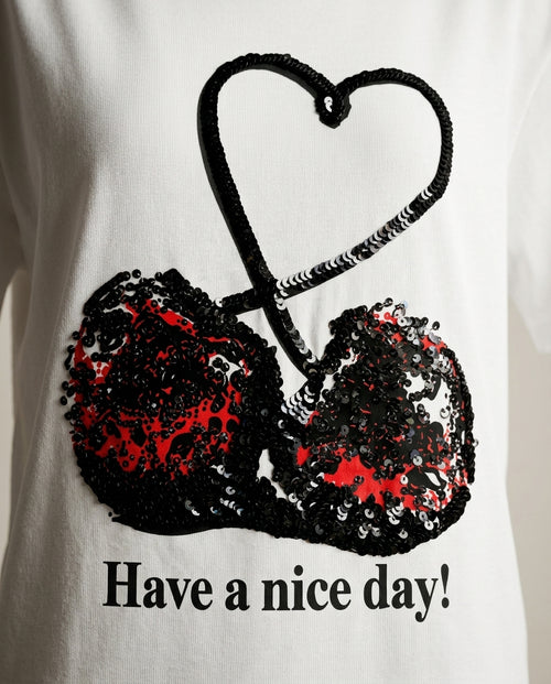 Tricou damă alb din bumbac cu imprimeu cireșe din paiete și mesaj 'have a nice day!', model casual cu guler rotund