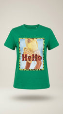 Tricou damă verde din bumbac cu imprimeu grafic 'hello' și detalii leopard, stil casual