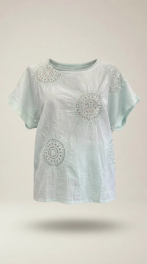 Tricou damă verde mentă cu broderie mandala și paiete, stil boho-chic, mânecă scurtă