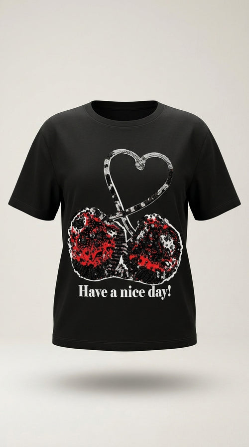 Tricou negru de damă din bumbac cu paiete reversibile în formă de cireșe și inimă, mesaj 'have a nice day!'
