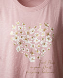 Tricou roz pudrat pentru femei cu imprimeu floral în formă de inimă și mesaj, mânecă scurtă stil casual